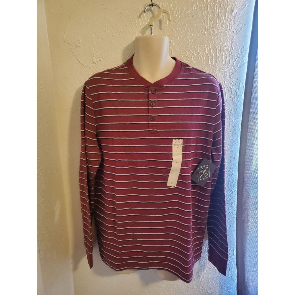St John's bay men's sweater size large nwt Henley sweater